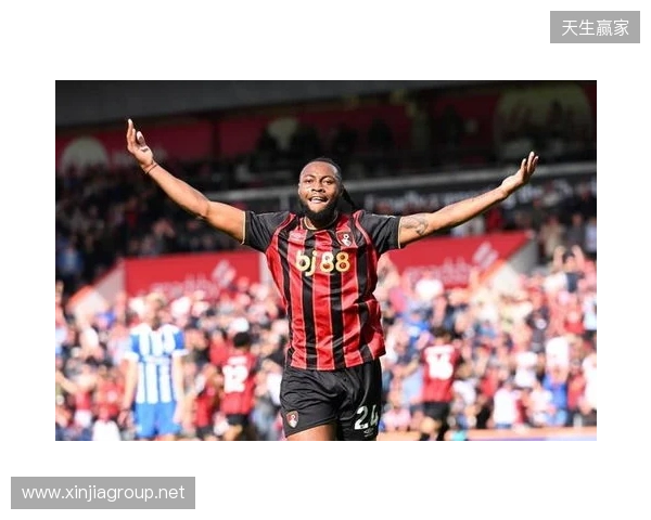 罗马诺：曼城过去12小时极力推动塞梅尼奥的交易，切尔西退出竞争